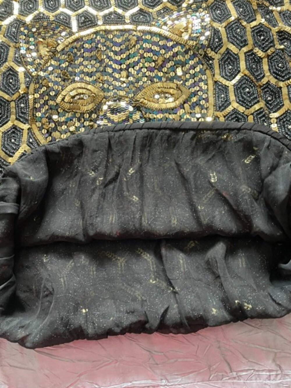 Exquisite VTG Black/Gold Sequins, beads /silver threads Top w Sequin Tiger S L - Picture 3 of 8